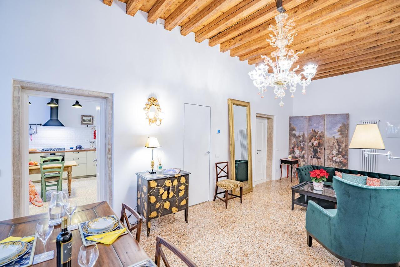 Ca' San Beneto Completely Refurbished In A Fabulously Central Area Venice Ngoại thất bức ảnh