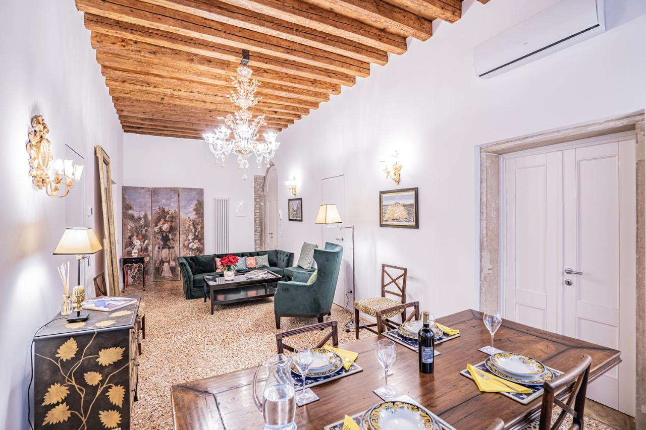 Ca' San Beneto Completely Refurbished In A Fabulously Central Area Venice Ngoại thất bức ảnh