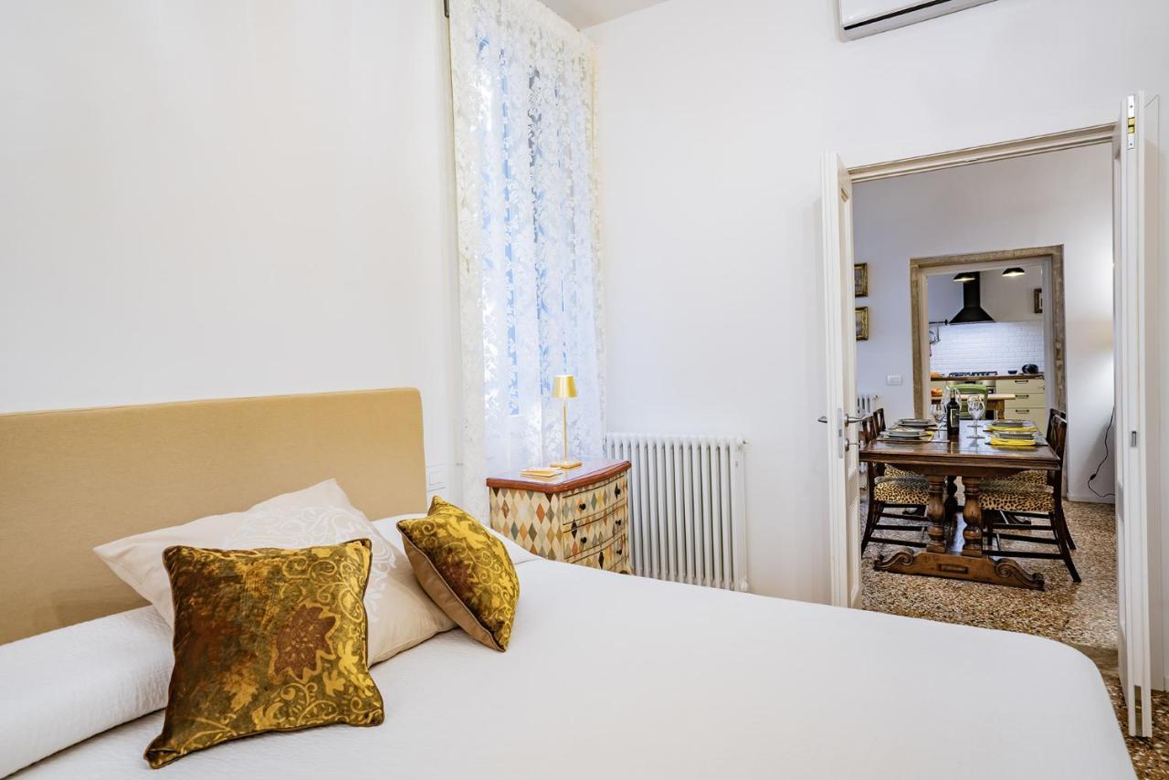 Ca' San Beneto Completely Refurbished In A Fabulously Central Area Venice Ngoại thất bức ảnh