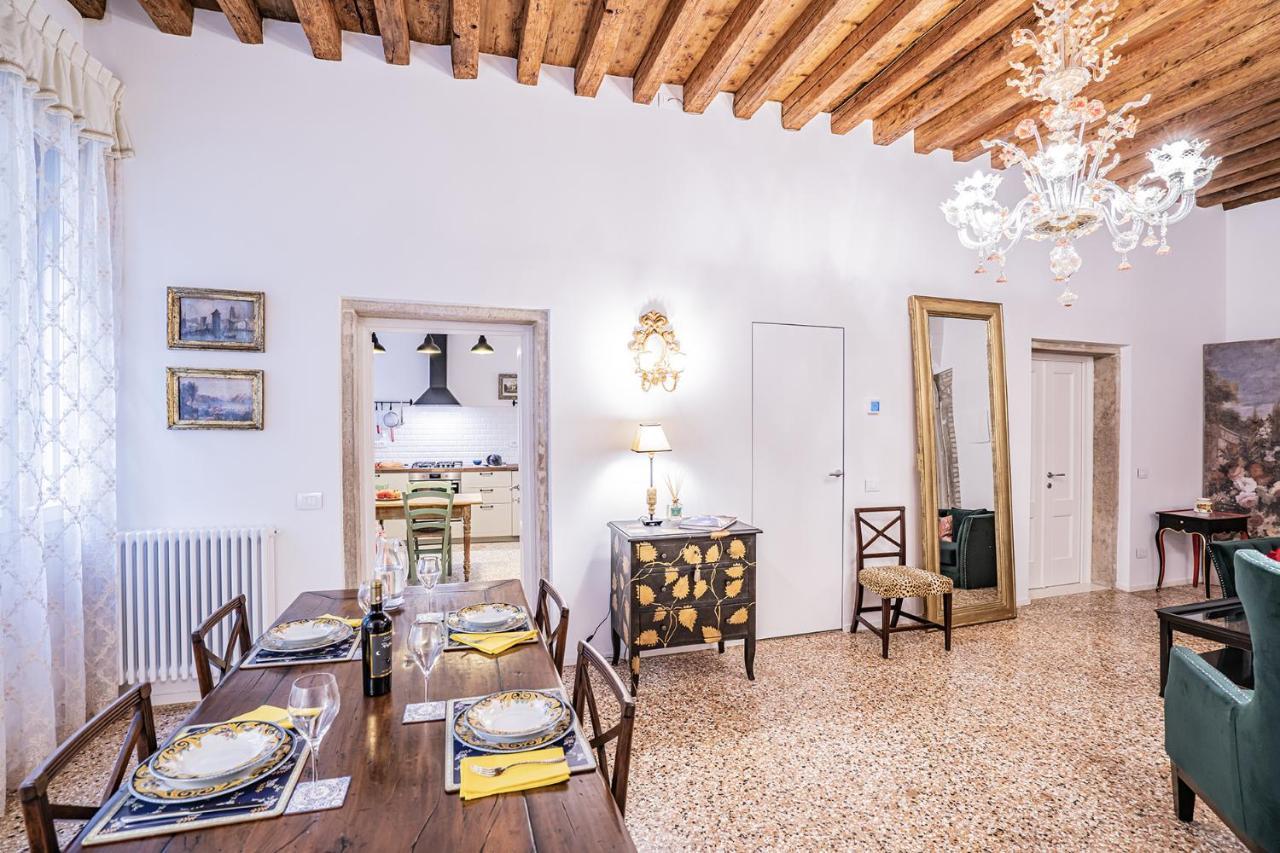 Ca' San Beneto Completely Refurbished In A Fabulously Central Area Venice Ngoại thất bức ảnh